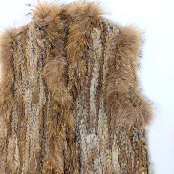 Knitted Fur Vest - Picture 8 of 8